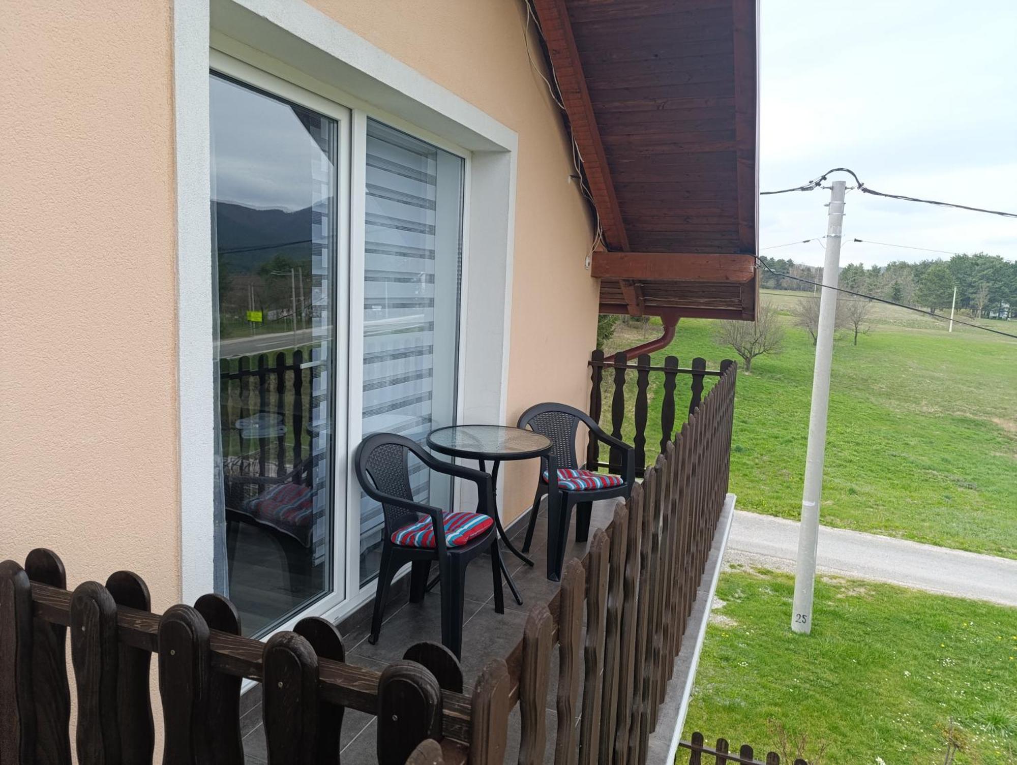 Guest House Toic Korenica Pokój zdjęcie
